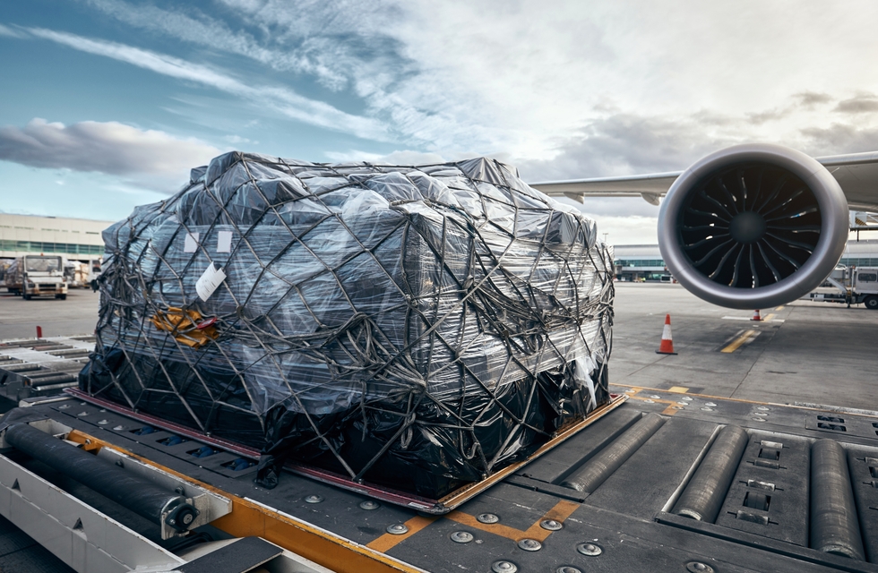 How Cargo Charters Are Transforming E-Commerce Delivery
