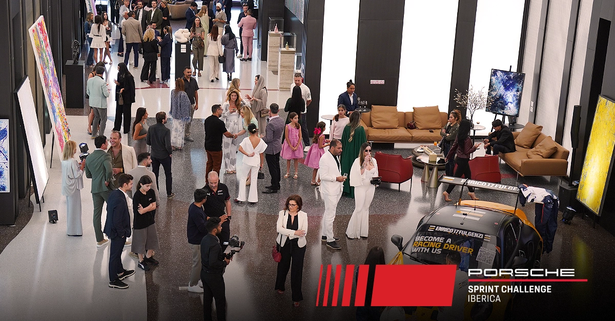 03-PR-16x9_PorscheSCIDubai